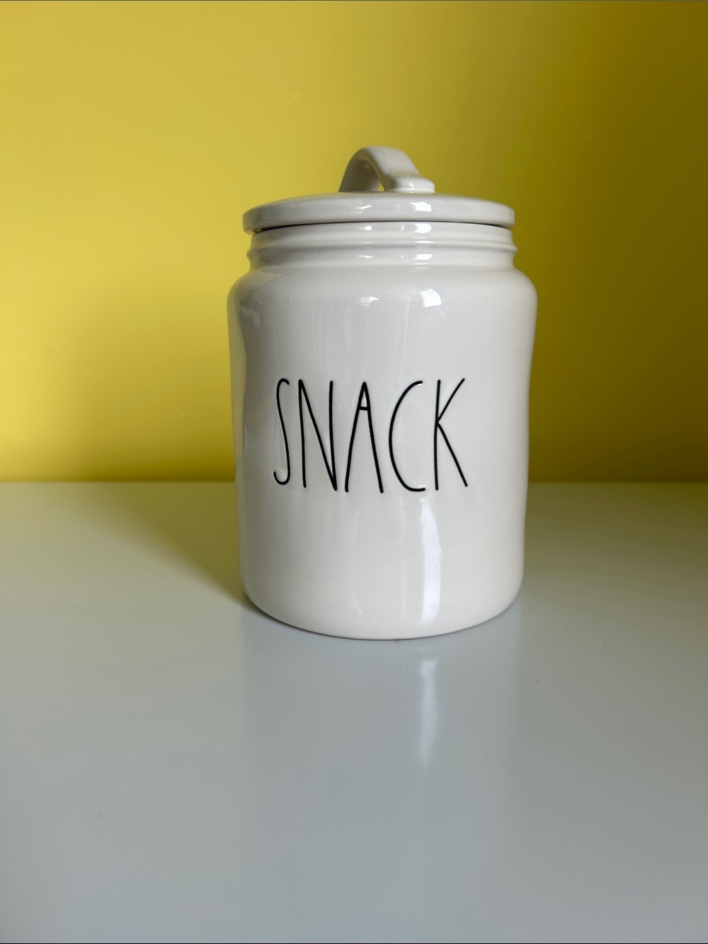 Rae Dunn Snack container